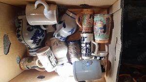 36 Bierkrüge + 2 Regale