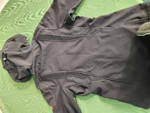 Biete eine Damensoftshelljacke von " STRAUSS"  Bild 2