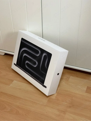 Apple MacBook Pro Originalverpackung (OVP)   mit Schutzfolie