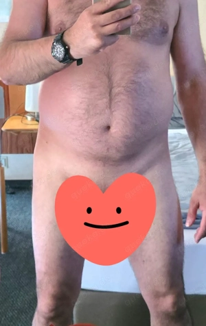 Suche dich in Frauen Outfit 