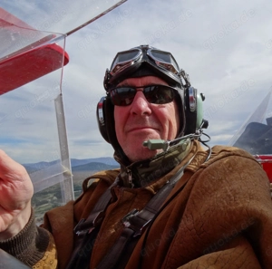 Muse gesucht, weibl., intelligent, gut aussehend