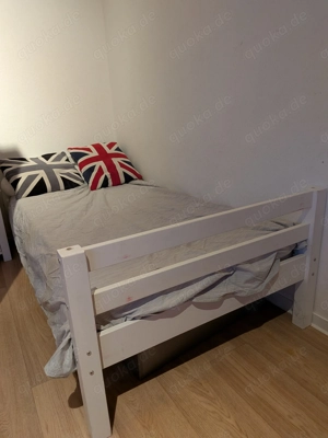 Kinder-Hochbett in Weiß   2x Flexibilität, 1x Platzwunder!