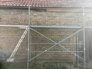 Baugerüst mit 6,60 m Arbeitshöhe u. 15 m Länge bzw. ca. 92 m   + weiteres Zubehör gegen MP.