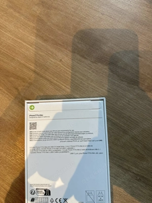 iPhone 17 Pro Max mit 256GB in Cosmic Orange