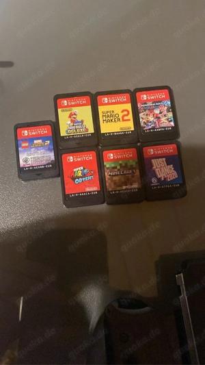 Switch mit Spiele und Tasche