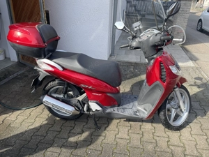 Motorroller Honda SH 125, 14 PS, rotmetallic, Großrad