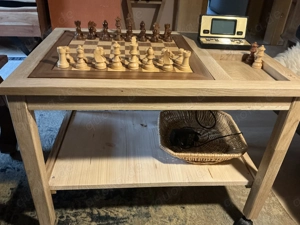 Schachcomputer Millenium Chess Genius Exclusive mit Tisch Bild 4