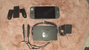 Nintendo Switch + Spiele + Zubehör 