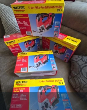 Stichsäge mit akku und Ladegerät 
