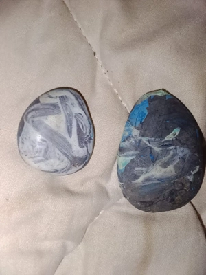 Steine keine Ahnung was das für Steine sind 