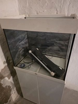 Aquarium mit Schrank 