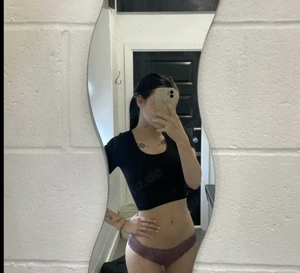 Feurige Domina 25 sucht langfristigen Online-Devoten