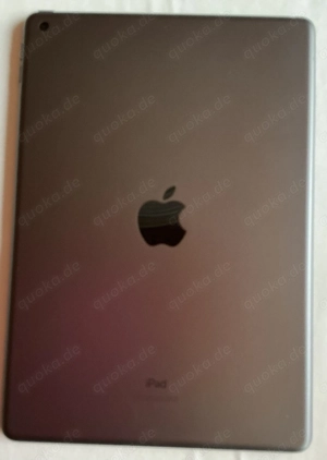 iPad 8. Gen - 10.2" - 128 GB - Wie neu - Display makellos