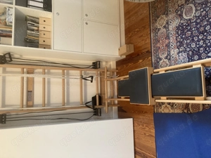 Sproosenwand mit Expander und Schrägbank