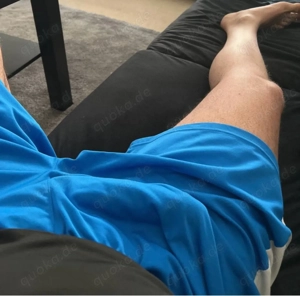 Attraktive, sportliche Männer mit 23 cm Penis suchen Frauen für Spaß