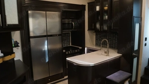 Wohnwagen fifth wheel Bild 9