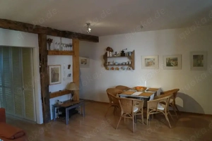 Schoene zentrale 2-Zimmer Wohnung in Gundelsheim zu vermieten 