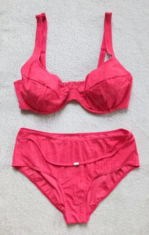 SLOGGI Bikini Set in Größe : 42 - L , Cup : C   D Sehr gute Zustand 