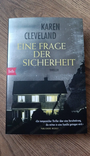 Buch Eine Frage der Sicherheit - Karen Cleveland