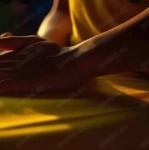 4 Hände, 2 Zungen. Massage für Sie, Ihn, Transmemsch, Paar. 