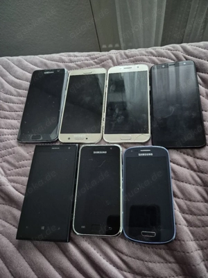 Defekte Handys zu verkaufen Bild 3