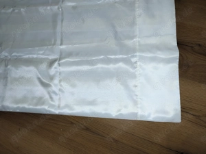 Neuer Duschvorhang Weiß