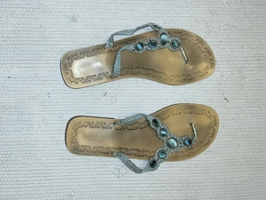 Schöne Flipflops mit Absatz