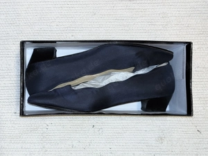 Dunkelblaue Abendschuhe