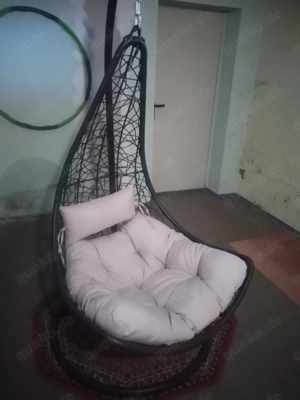 Haengesessel mit Kissen und Schutzhülle 