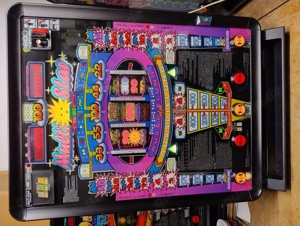 Spielautomat   Geldspieler MULTI STAR von Merkur m. Euroannahme