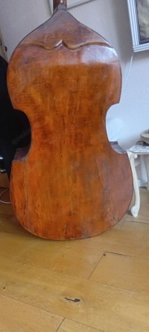 über 200jahre alter kontrabass