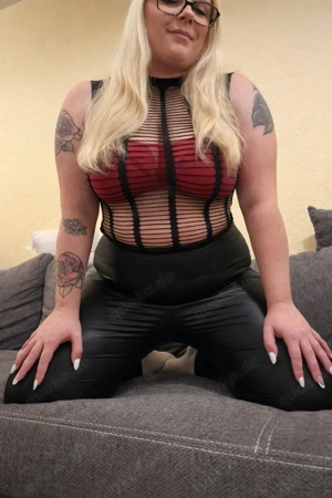 Mollige Frau bringt dich auf Touren 