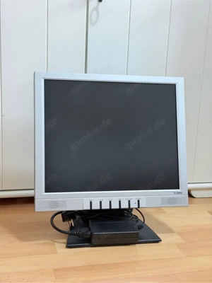 19  Monitor   VGA, inkl. Stromkabel, voll funktionsfähig