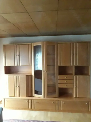 Wohnzimmerschrank