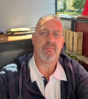 symphatischer mann sucht freundschaft plus