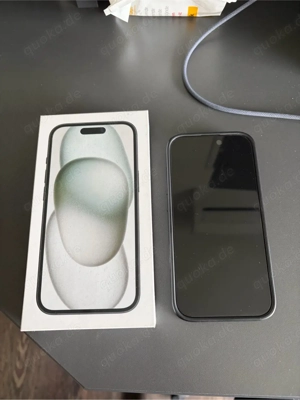 iPhone 15 - 128 GB - 80% Akku