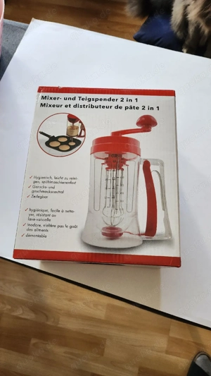 Mixer und Teigspender 