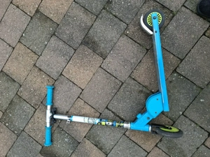 Kinderroller blau
