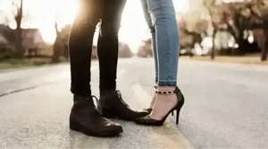 Suche - devote - Frau