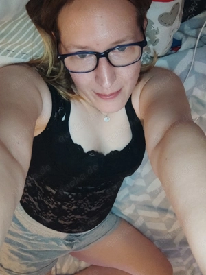 Verkaufe Nacktbilder und Videos 