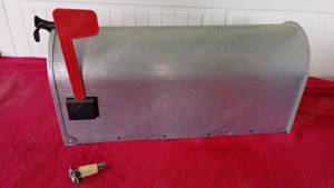 *letzte Chance* klassischer Amerikanischer Briefkasten mit Fähnchen US Mailbox