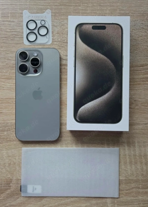 Apple iPhone 15 Pro 128GB Titan Natur Neuwertig Batteriezustand 100%