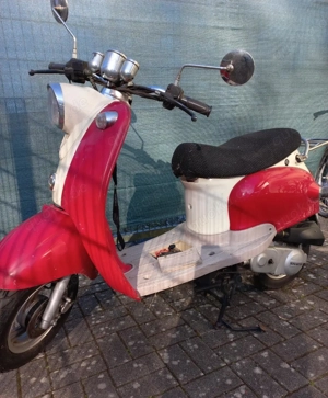 Nova Motors Retro-Roller 