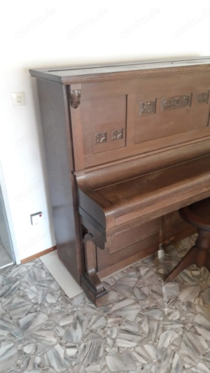 Klavier zu verschenken 