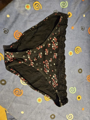 verkaufe BH s und Höschen