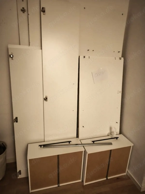 Kleiderschrank 3-türig mit Schubladen