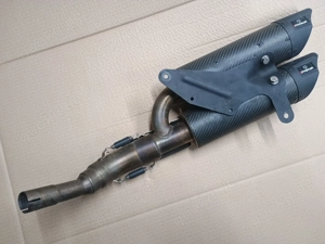 Vespa GTS 300 mit Remus Dual Flow Carbon Endtopf