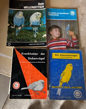 alte kleine Bücher über Vögel
