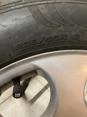 Alufelgen für A4 mit Sommerreifen 205 55 R16, DOT21,  7mm Profil