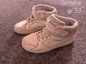 Schuhe gr. 33    0,50  